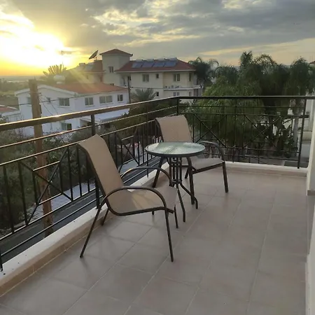 Kiti 2 Bedroom Penthouse Exterior photo