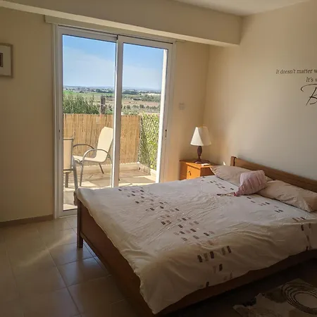 Kiti 2 Bedroom Penthouse Exterior photo