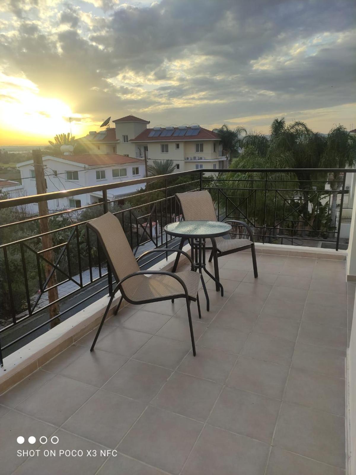Apartment 2 Bedroom Penthouse *
